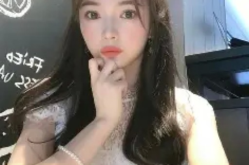 忍无可忍！詹姆斯社媒更新回击贝弗利，后者爆料老詹今天公布下家